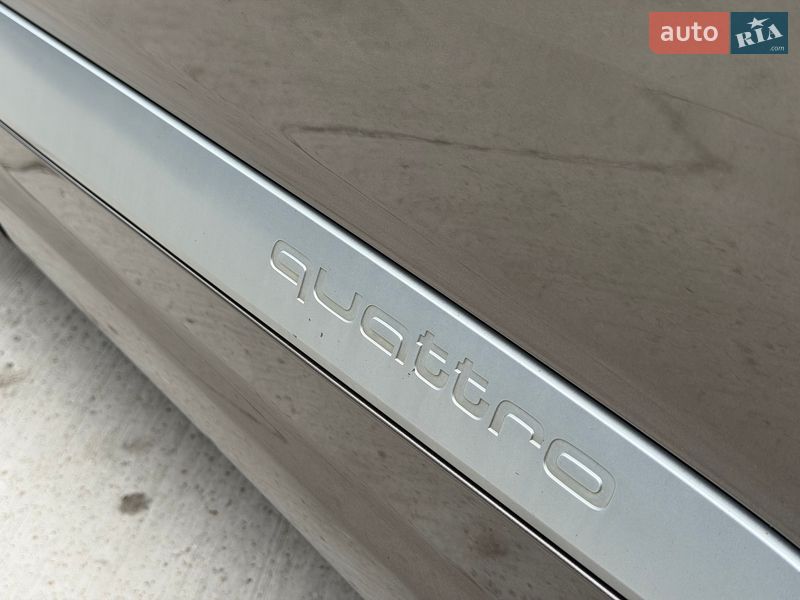 Позашляховик / Кросовер Audi Q7 2017 в Києві