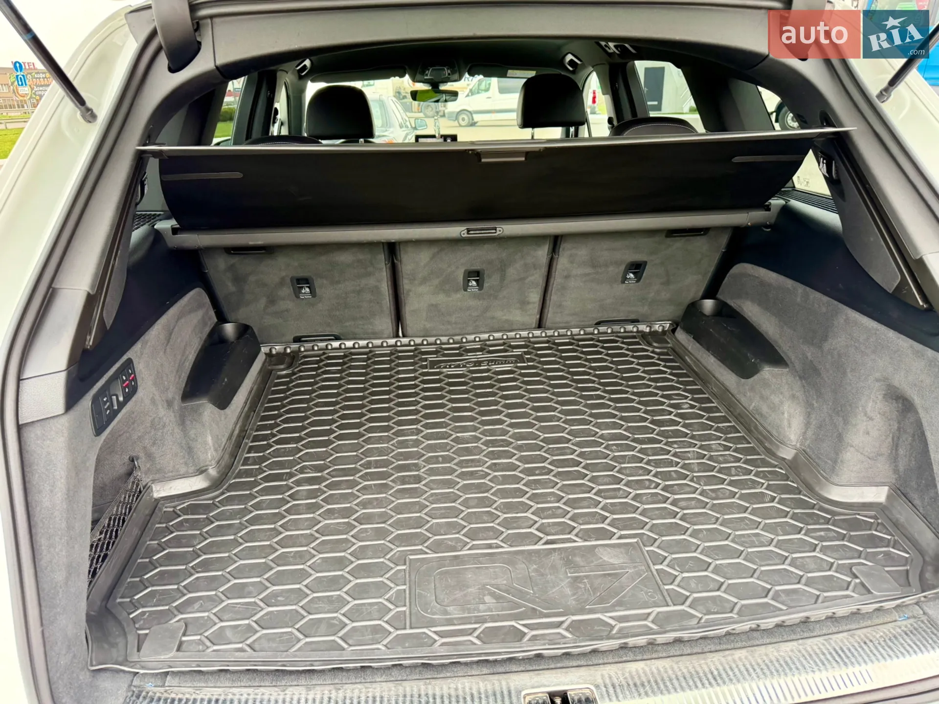 2017 Audi Q7 - мініатюра 32