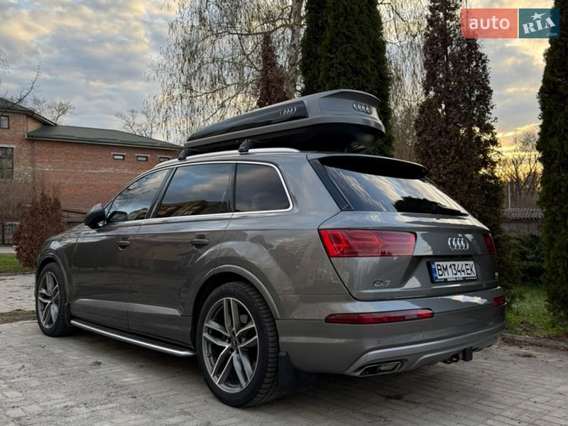 Внедорожник / Кроссовер Audi Q7 2015 в Сумах