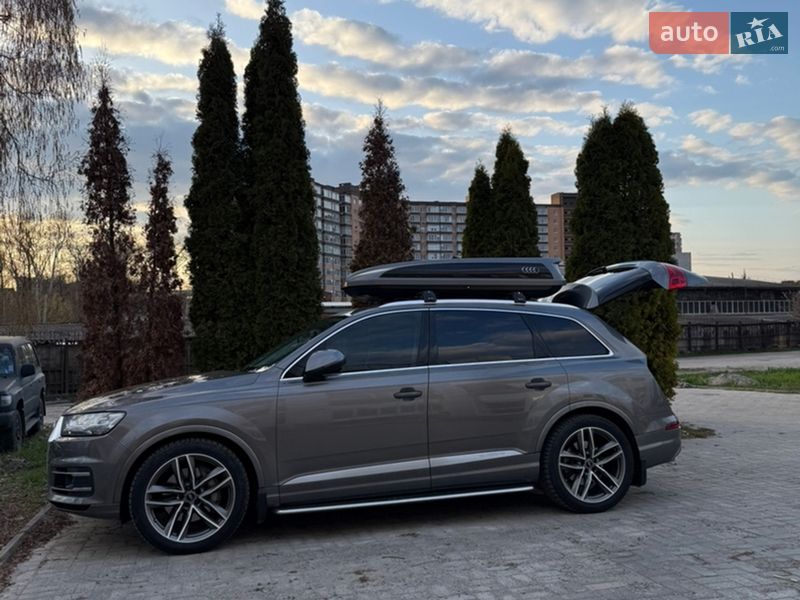 Внедорожник / Кроссовер Audi Q7 2015 в Сумах