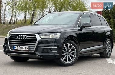 Позашляховик / Кросовер Audi Q7 2017 в Києві