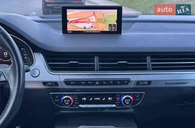 Позашляховик / Кросовер Audi Q7 2017 в Києві