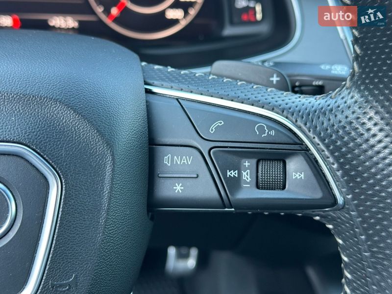 Позашляховик / Кросовер Audi Q7 2017 в Києві