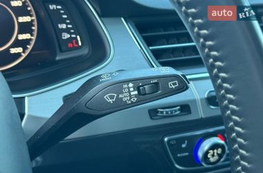 Позашляховик / Кросовер Audi Q7 2017 в Києві
