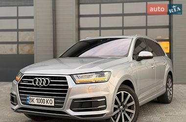 Позашляховик / Кросовер Audi Q7 2016 в Сарнах