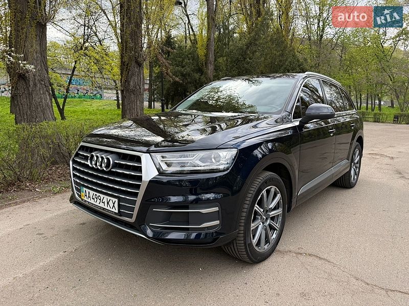 Внедорожник / Кроссовер Audi Q7 2015 в Киеве