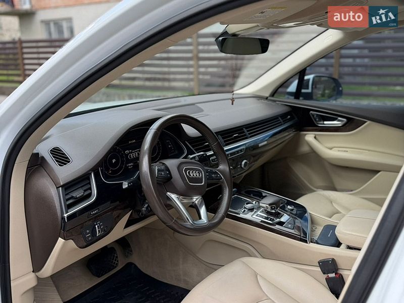 Внедорожник / Кроссовер Audi Q7 2016 в Львове