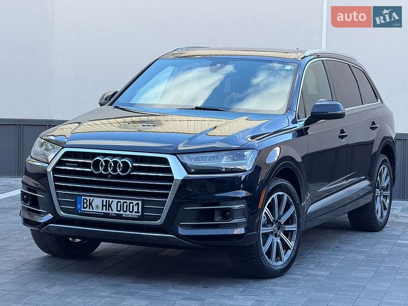 Внедорожник / Кроссовер Audi Q7 2017 в Ровно