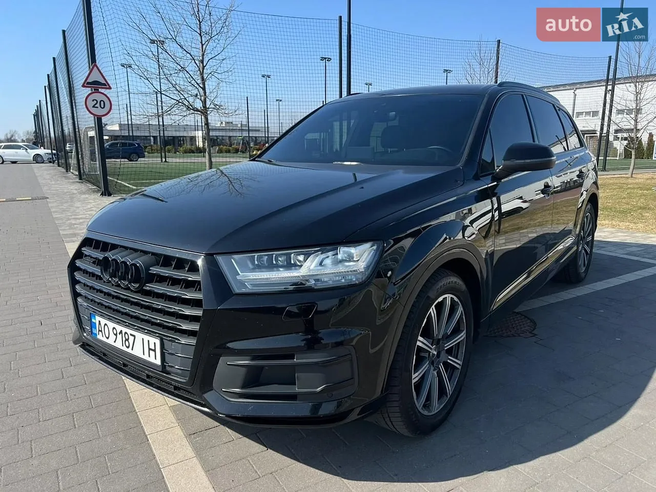 2017 Audi Q7 - мініатюра 16
