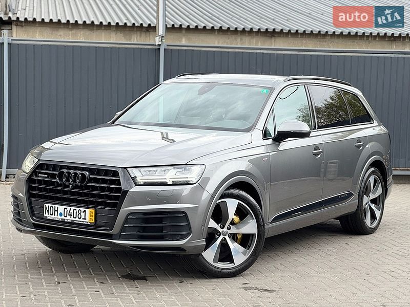 Внедорожник / Кроссовер Audi Q7 2016 в Ровно