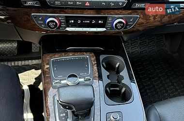 Внедорожник / Кроссовер Audi Q7 2017 в Ровно