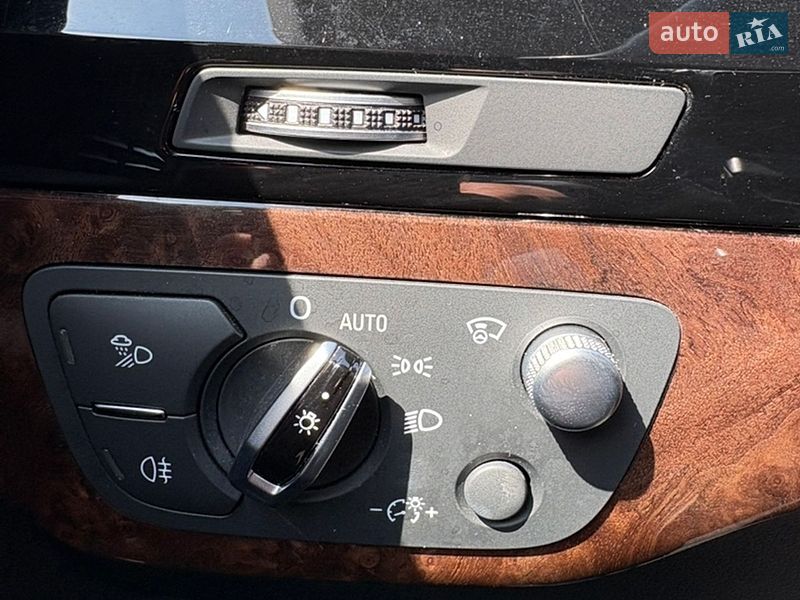 Внедорожник / Кроссовер Audi Q7 2017 в Ровно