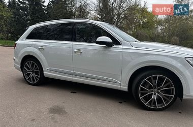 Внедорожник / Кроссовер Audi Q7 2017 в Житомире