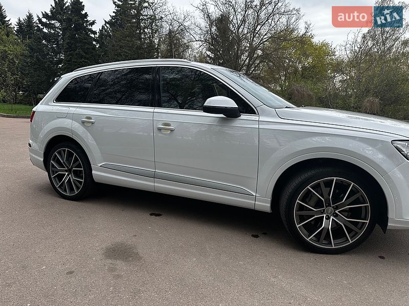 2017 Audi Q7, VIN WA1LHAF7XHD059832:plate — фото 1 (autoria)