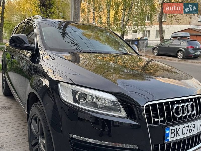 Позашляховик / Кросовер Audi Q7 2008 в Рівному