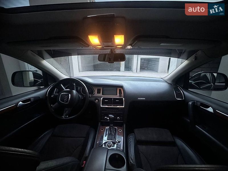 Позашляховик / Кросовер Audi Q7 2008 в Рівному