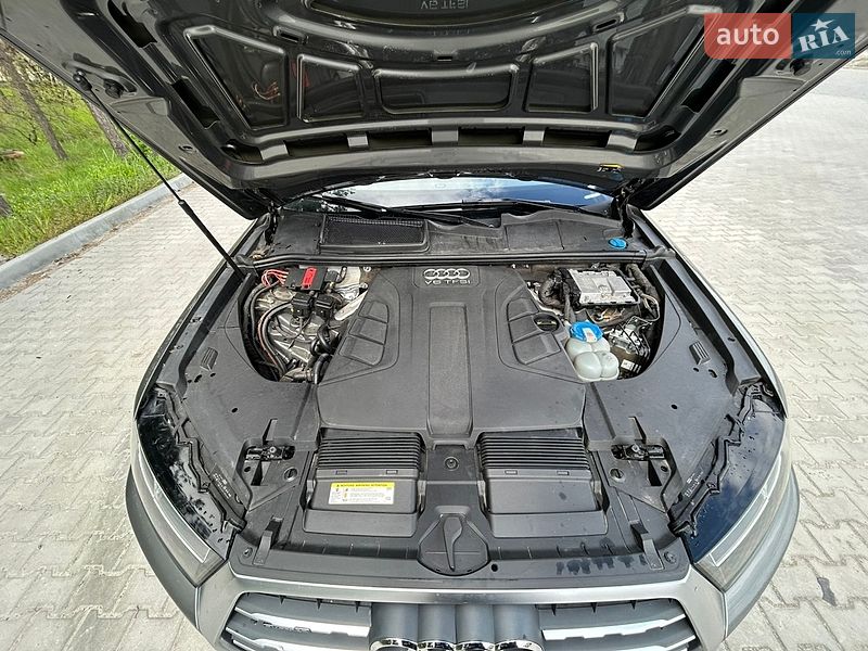 Внедорожник / Кроссовер Audi Q7 2016 в Днепре