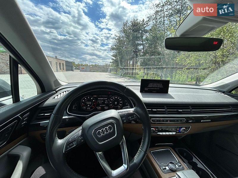 Внедорожник / Кроссовер Audi Q7 2016 в Днепре