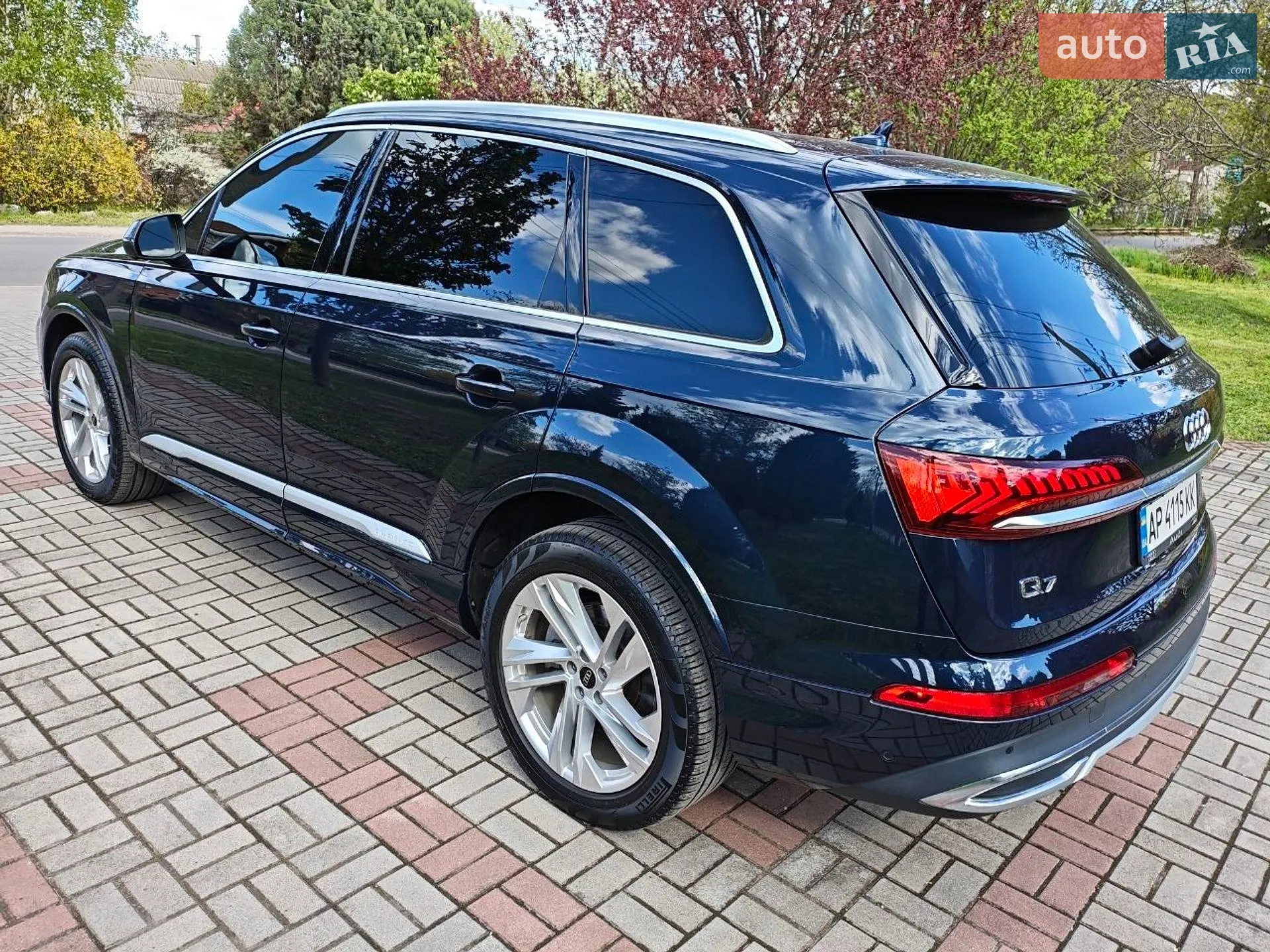 Audi Q7 2023 VIN WA1LXBF79PD014176 фото оголошення 32 з 35