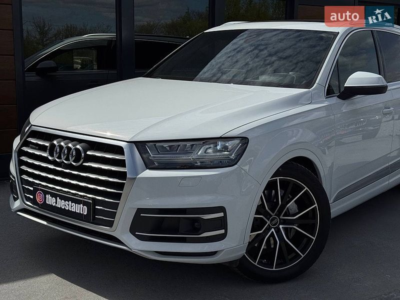 Внедорожник / Кроссовер Audi Q7 2016 в Ровно