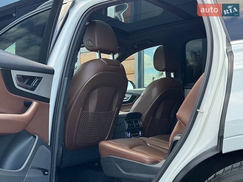 Внедорожник / Кроссовер Audi Q7 2016 в Ровно