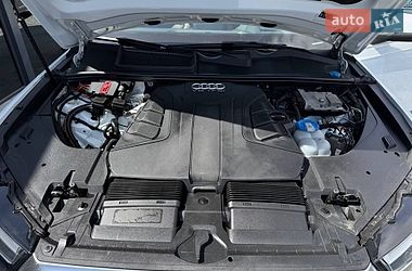 Внедорожник / Кроссовер Audi Q7 2016 в Ровно