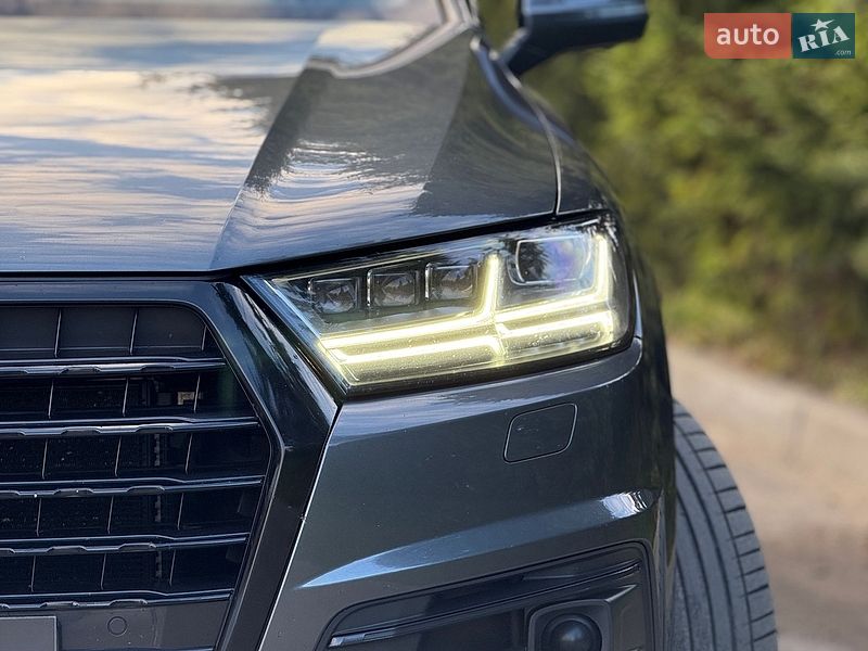 Внедорожник / Кроссовер Audi Q7 2016 в Тернополе