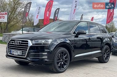 Позашляховик / Кросовер Audi Q7 2017 в Бердичеві
