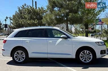 Внедорожник / Кроссовер Audi Q7 2017 в Одессе