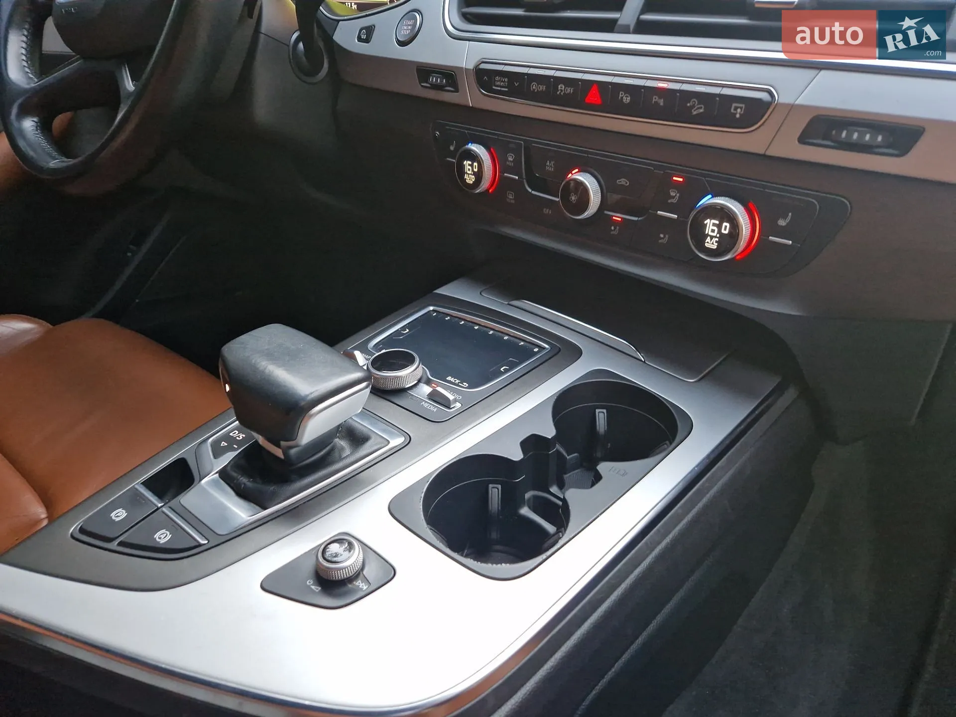 2016 Audi Q7 - мініатюра 17