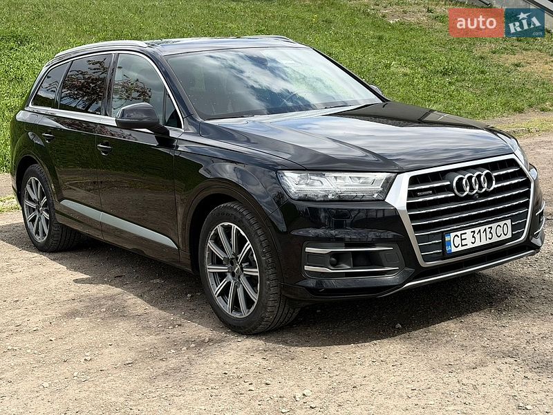 Внедорожник / Кроссовер Audi Q7 2017 в Черновцах