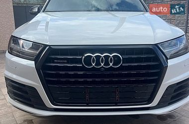 Позашляховик / Кросовер Audi Q7 2017 в Івано-Франківську