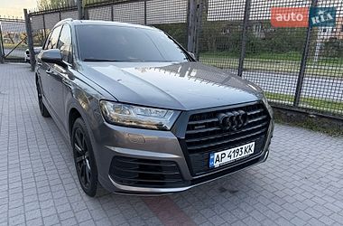 Позашляховик / Кросовер Audi Q7 2015 в Запоріжжі