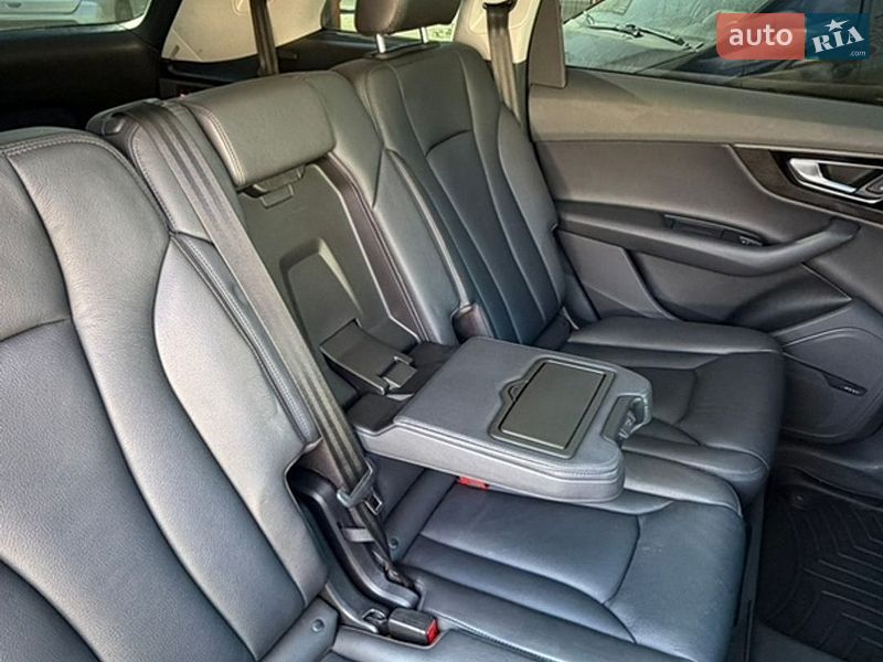 Внедорожник / Кроссовер Audi Q7 2018 в Одессе