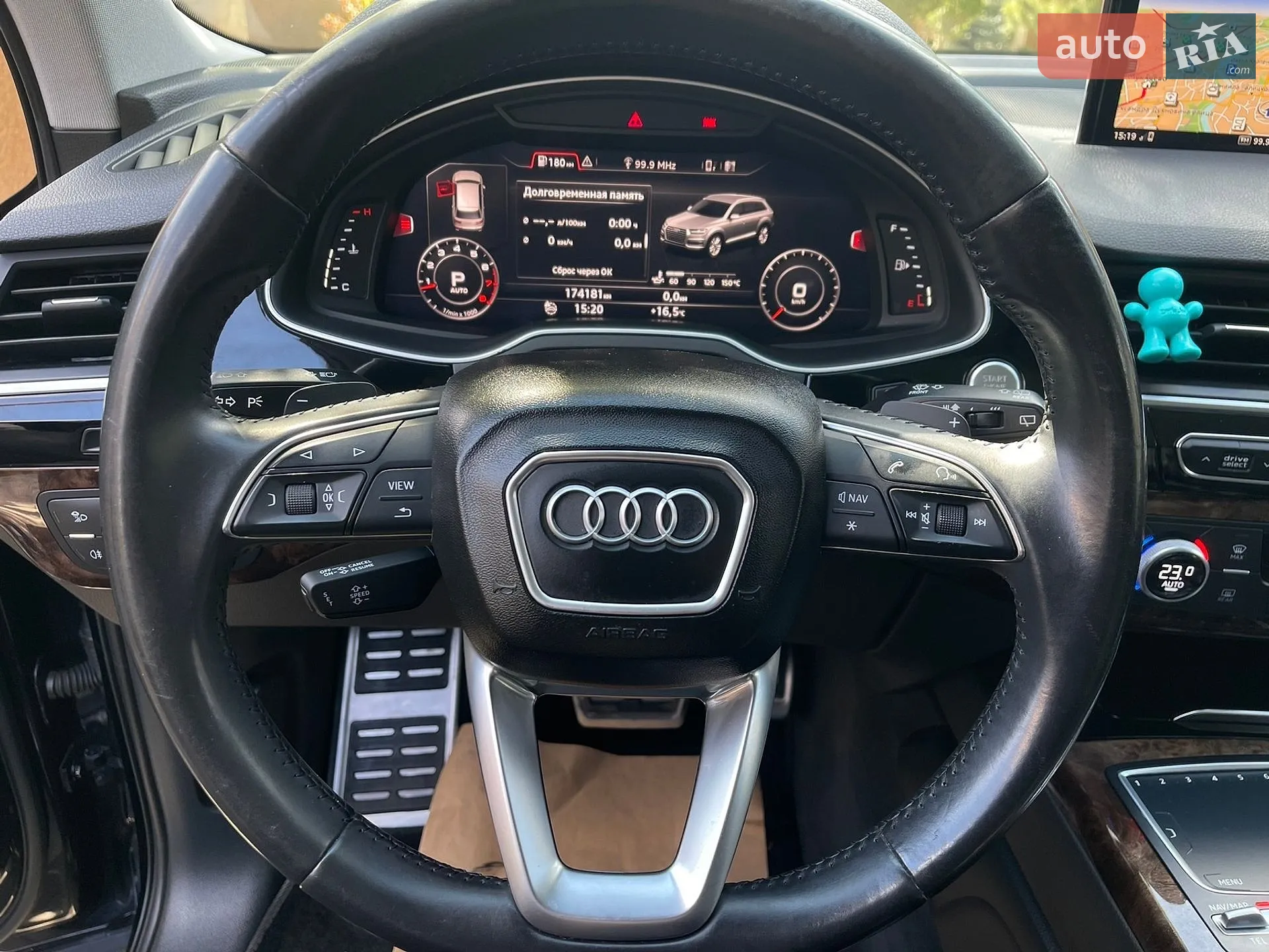 Audi Q7 2016 VIN WA1LAAF70HD012698 фото оголошення 13 з 29