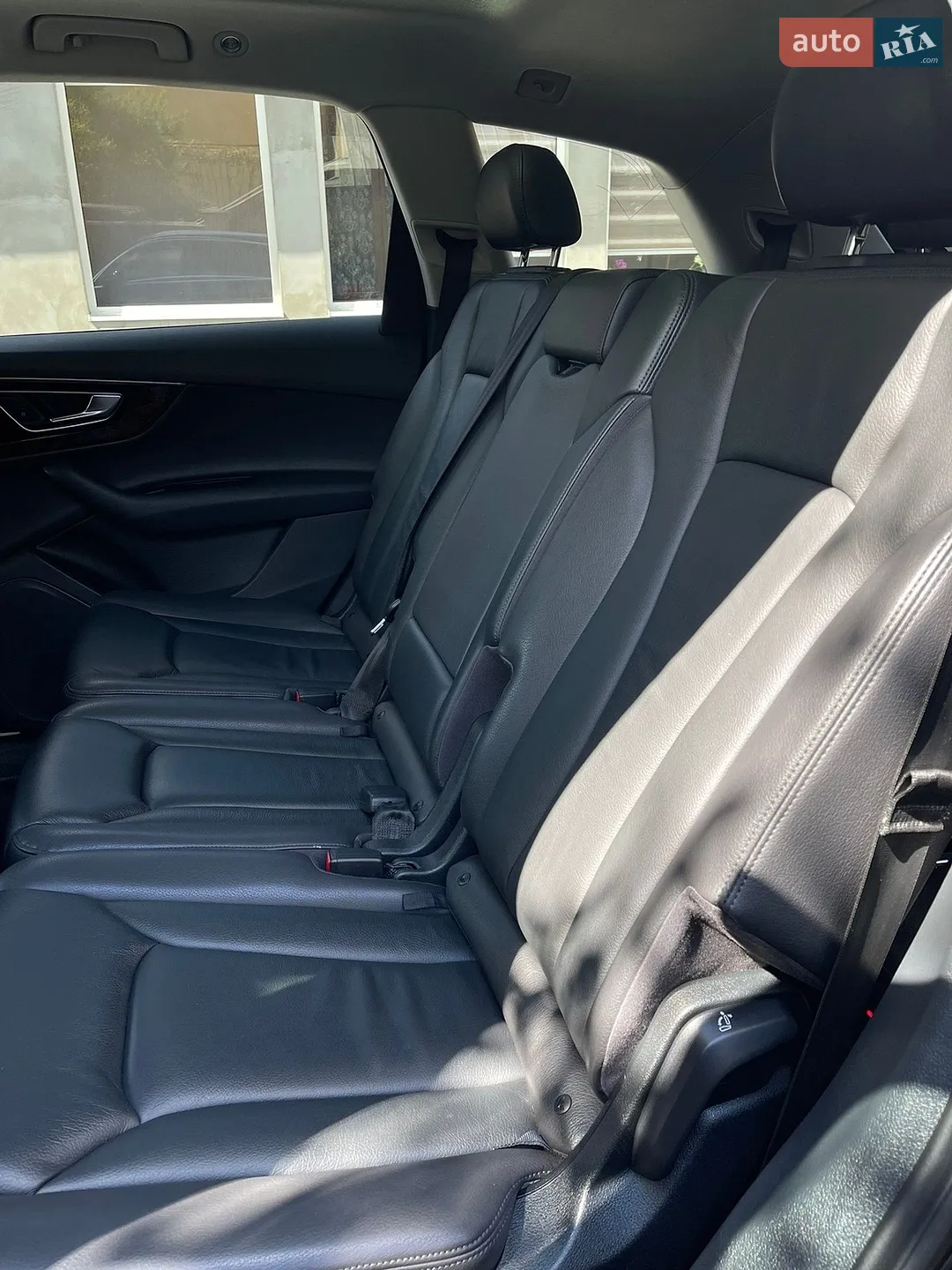 Audi Q7 2016 VIN WA1LAAF70HD012698 фото оголошення 18 з 29