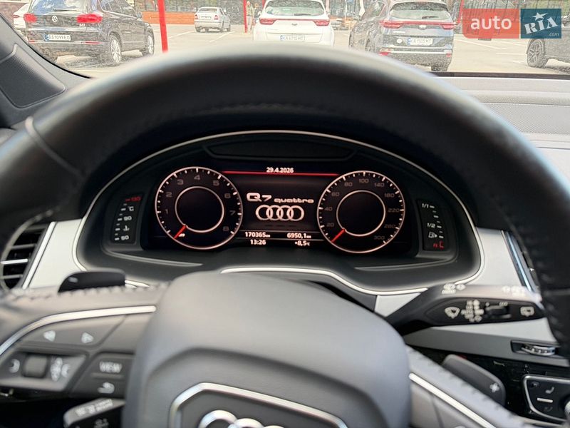 Позашляховик / Кросовер Audi Q7 2017 в Києві