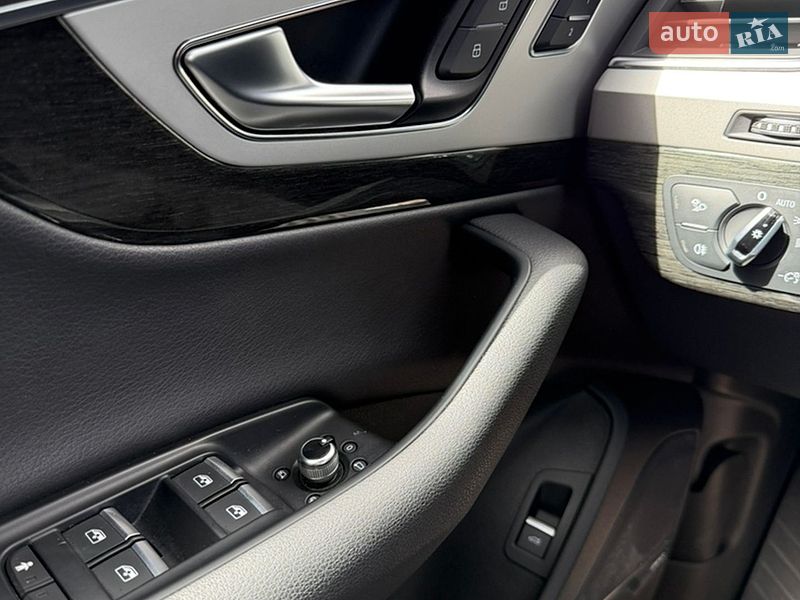 Позашляховик / Кросовер Audi Q7 2017 в Києві