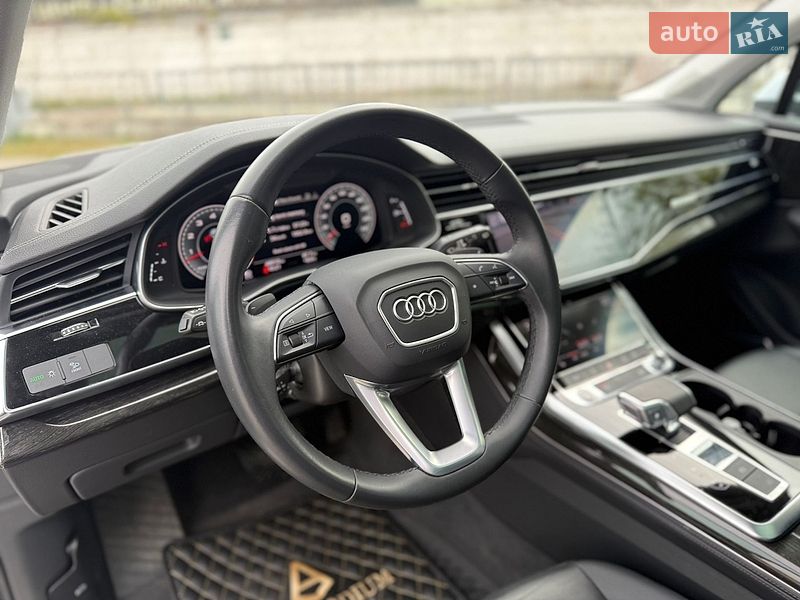 Внедорожник / Кроссовер Audi Q7 2022 в Киеве