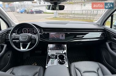 Внедорожник / Кроссовер Audi Q7 2022 в Киеве