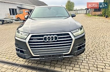 Позашляховик / Кросовер Audi Q7 2018 в Нововолинську