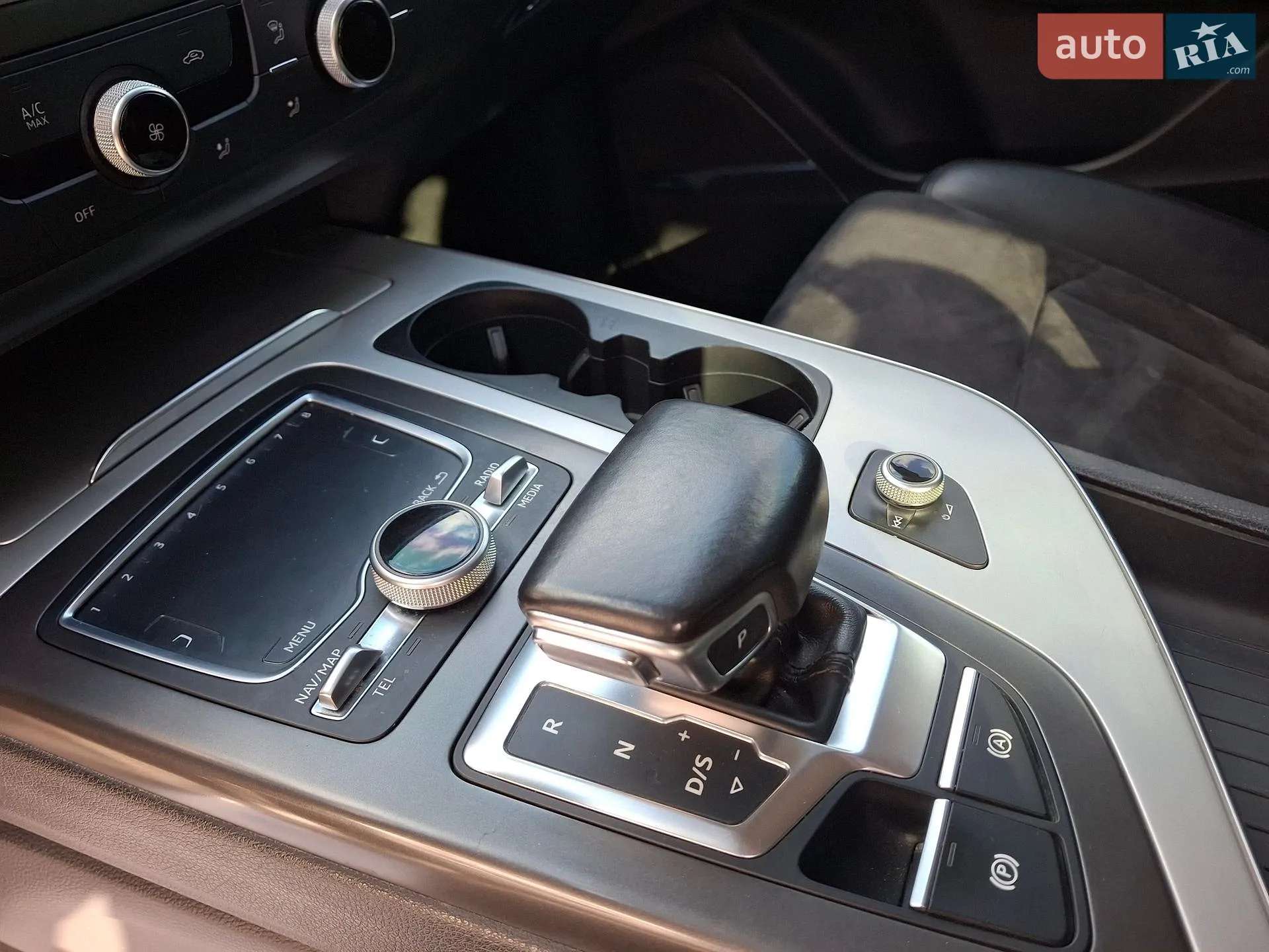 2016 Audi Q7 - мініатюра 13
