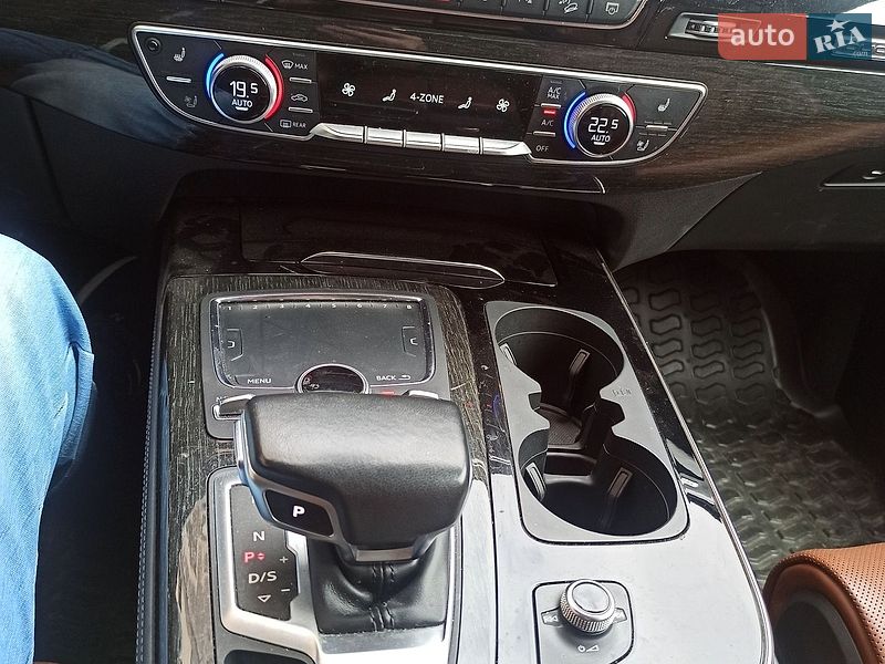 Внедорожник / Кроссовер Audi Q7 2018 в Львове