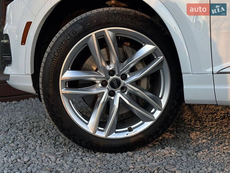 Внедорожник / Кроссовер Audi Q7 2018 в Львове
