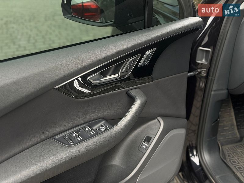 Внедорожник / Кроссовер Audi Q7 2018 в Ивано-Франковске