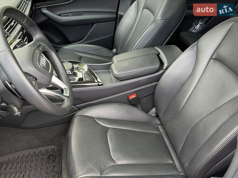 Внедорожник / Кроссовер Audi Q7 2018 в Киеве
