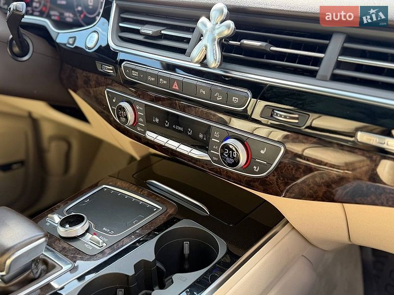Внедорожник / Кроссовер Audi Q7 2017 в Львове