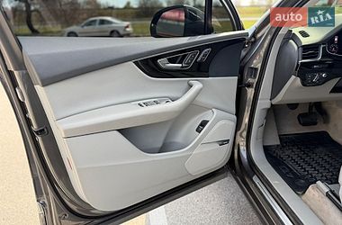 Внедорожник / Кроссовер Audi Q7 2018 в Киеве