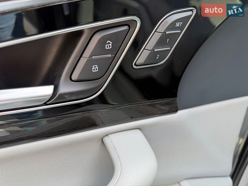 Внедорожник / Кроссовер Audi Q7 2018 в Киеве