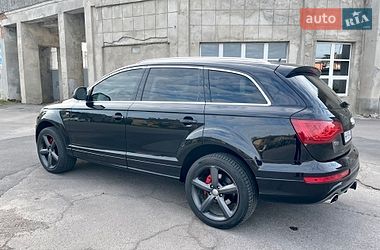 Позашляховик / Кросовер Audi Q7 2014 в Вінниці